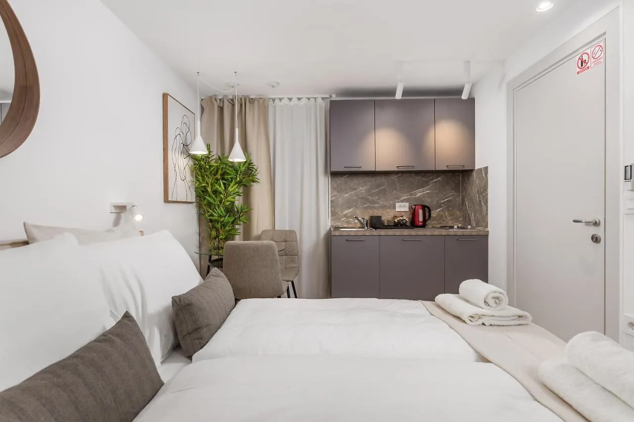 Main Street Apartments Rijeka 0*,  Croatia