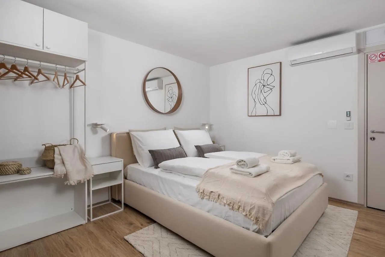 Main Street Apartments Rijeka