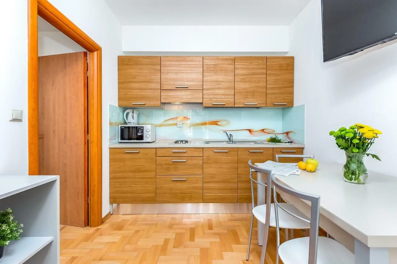 Main Street Apartments Rijeka